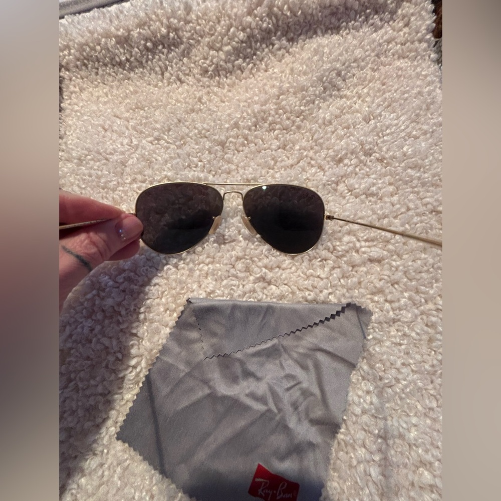 Ray-Ban Aviator Sunglasses - Picture 5 of 9